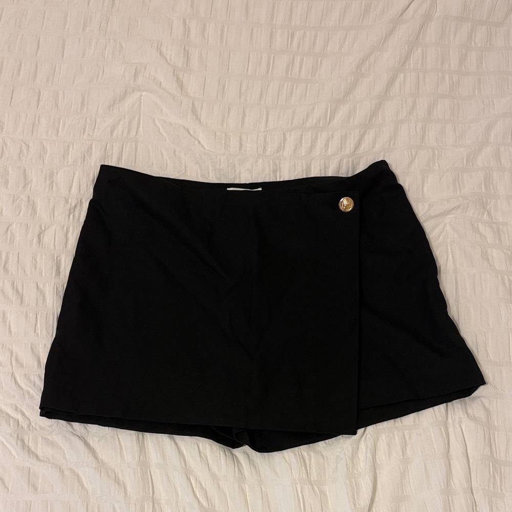 NWT Black Skort with Gold Button Detail